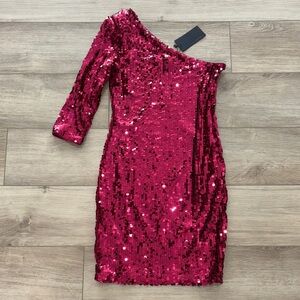 Blaque Label NWT Red Sequin One-Shoulder bodycon mini Dress size small